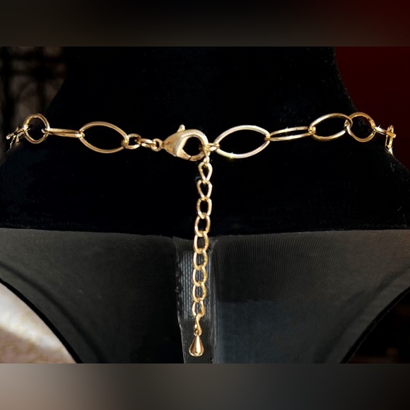 2007 AVON Gold-Tone Oval Link Chain Maille Tiered Necklace - Picture 4 of 5